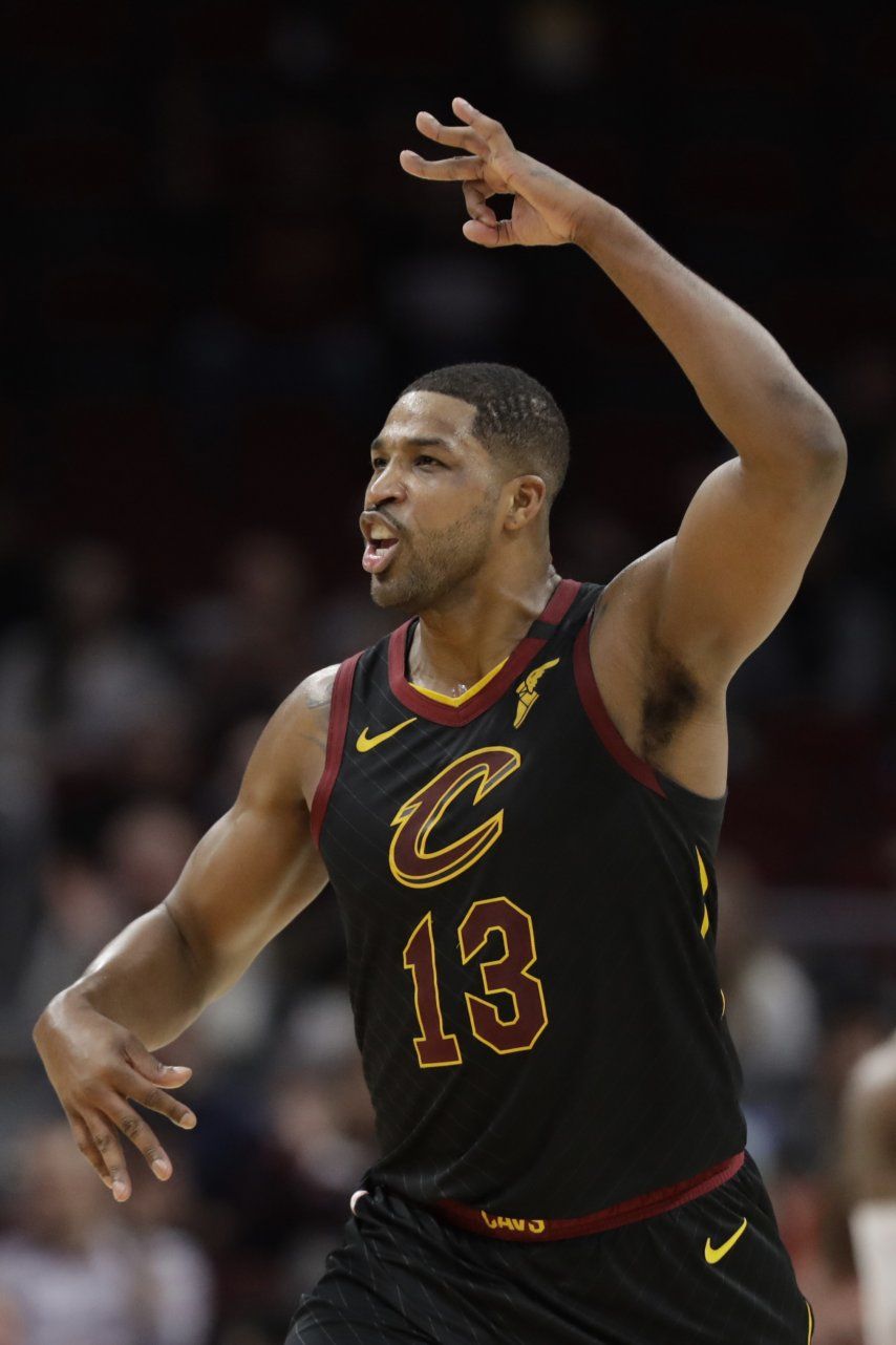 Cavs vencen a Hawks y cortan racha de 12 derrotas en casa