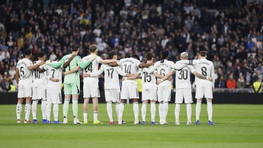 El Real Madrid vuelve a recibir pitos en el estadio Santiago Bernabéu El Real Madrid vuelve a recibir pitos en el estadio Santiago Bernabéu