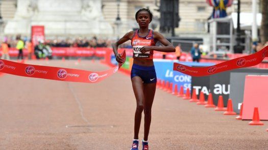 Primera victoria de la keniana Brigid Kosgei en el maratón de Londres