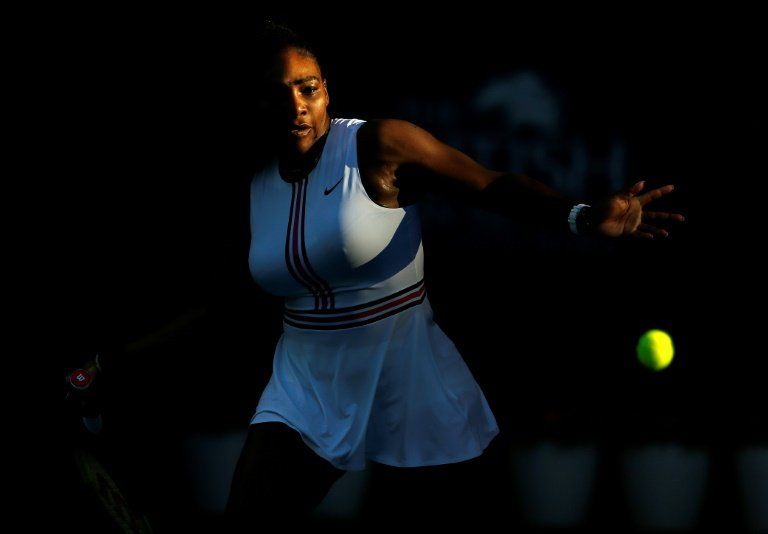 Serena Williams se retira del torneo de Miami por una lesión de rodilla