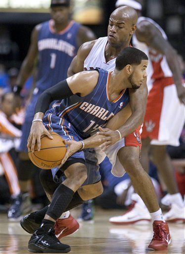 NBA: Bobcats 101, Raptors 96; Jackson anota 20