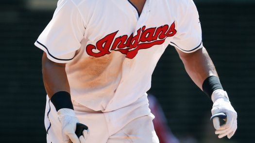 Brantley pega jonrón y los Indios vencen 5-2 a los Yanquis