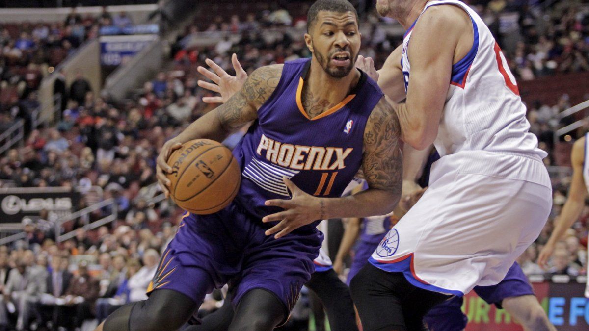 Suns vencen con tranquilidad a 76ers