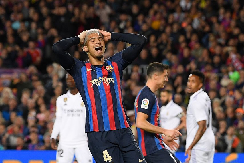 Ronald Araújo sufre lesión muscular y es baja