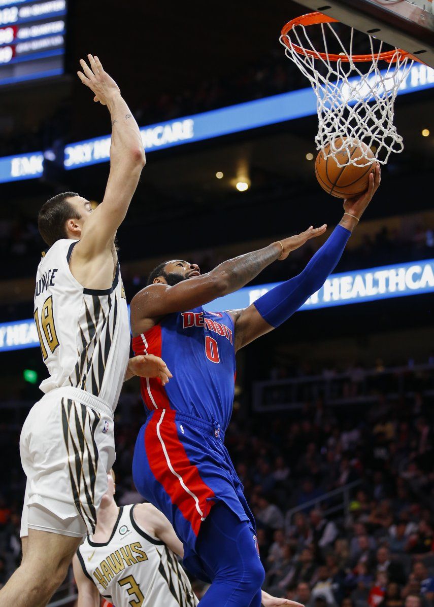 Drummond y Johnson guían a Pistons a triunfo sobre Hawks
