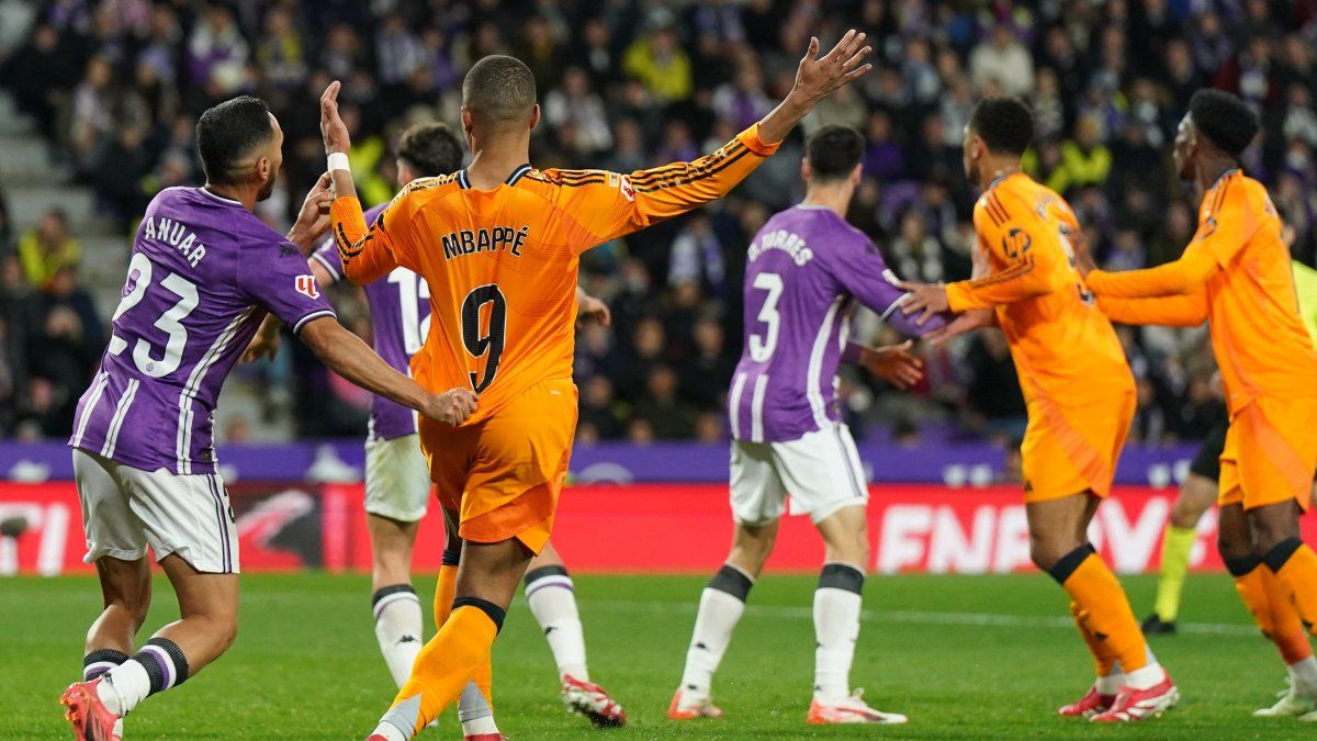 Kylian Mbappé firma su Hat Trick para el Real Madrid que gana y se aleja en LaLiga