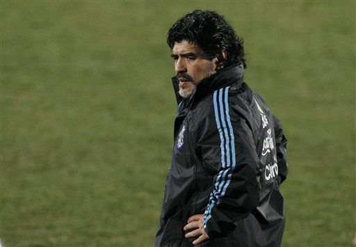 Mundial: Argentina no tiene problemas, Maradona sí­