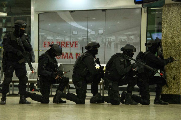 Rio-2016: El arte revela las violentas entrañas de la ciudad olímpica