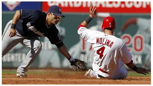 MLB: Cerveceros 4, Cardenales 1; Wolf congela a San Luis