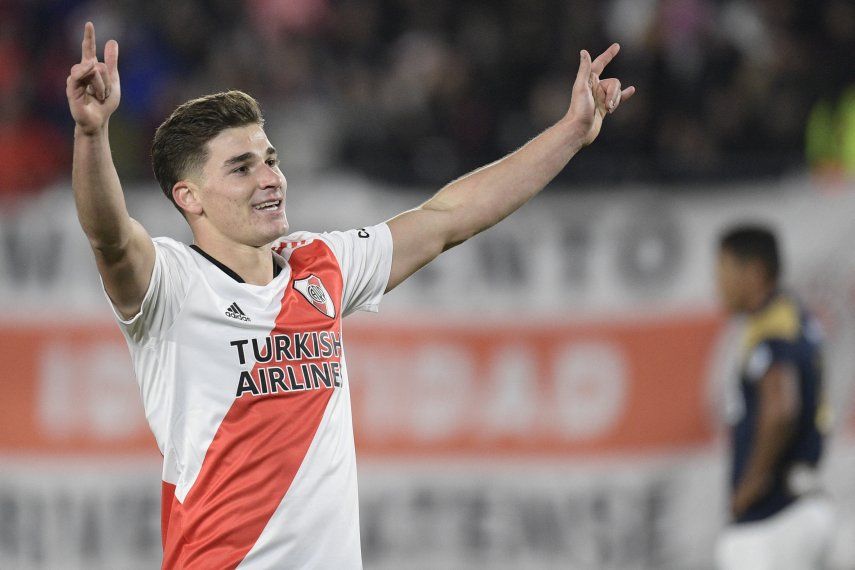Julián Álvarez con actuación histórica en Copa Libertadores