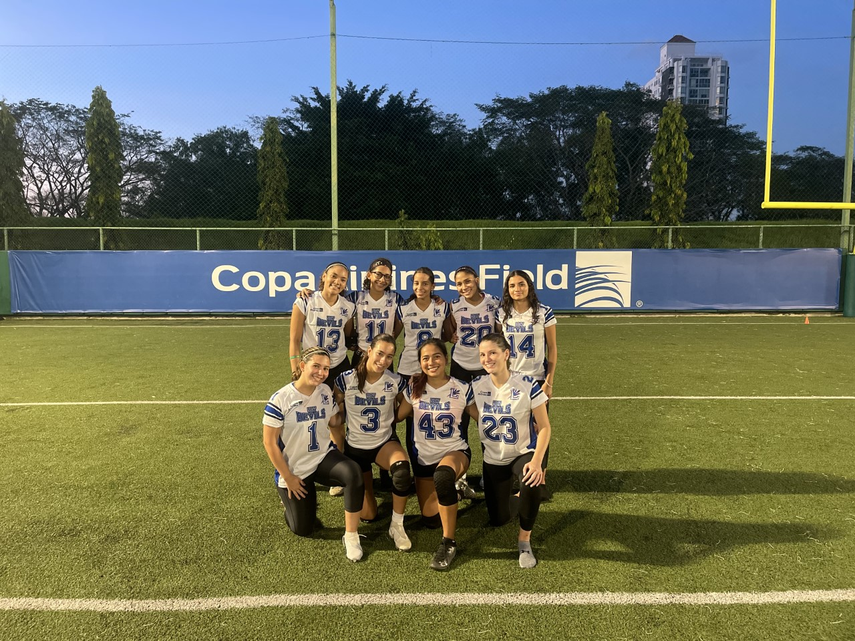 Atletas panameñas de flag football participan en Campeonato FLAG de la NFL 2023