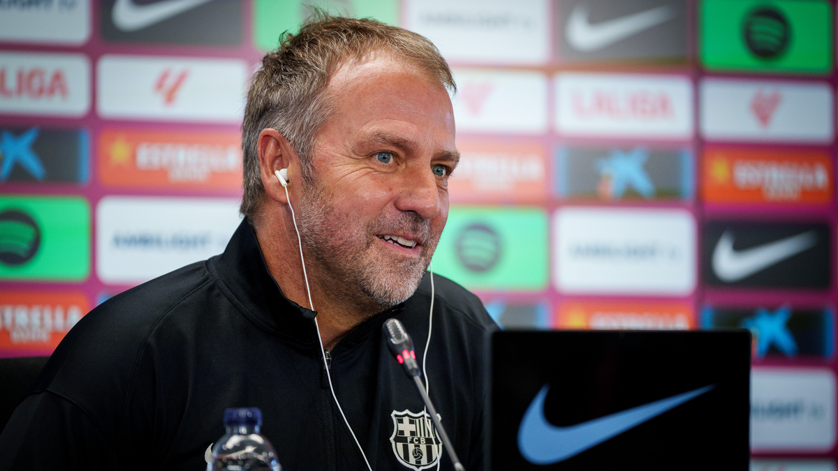 Hansi Flick confía en Iñaki Peña, pero tiene claro que deben buscar opciones