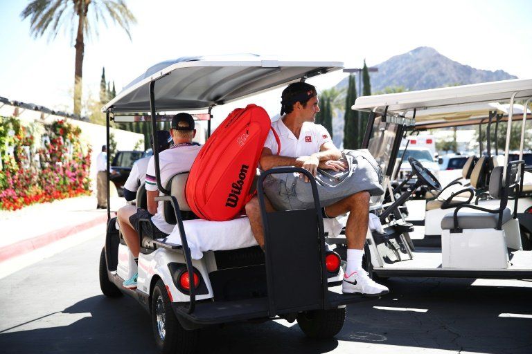 Federer pasa el trámite Hurkacz y espera a Nadal en semis de Indian Wells
