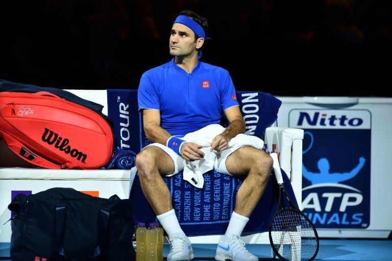 Federer gana a Thiem y se relanza en el Masters de Londres