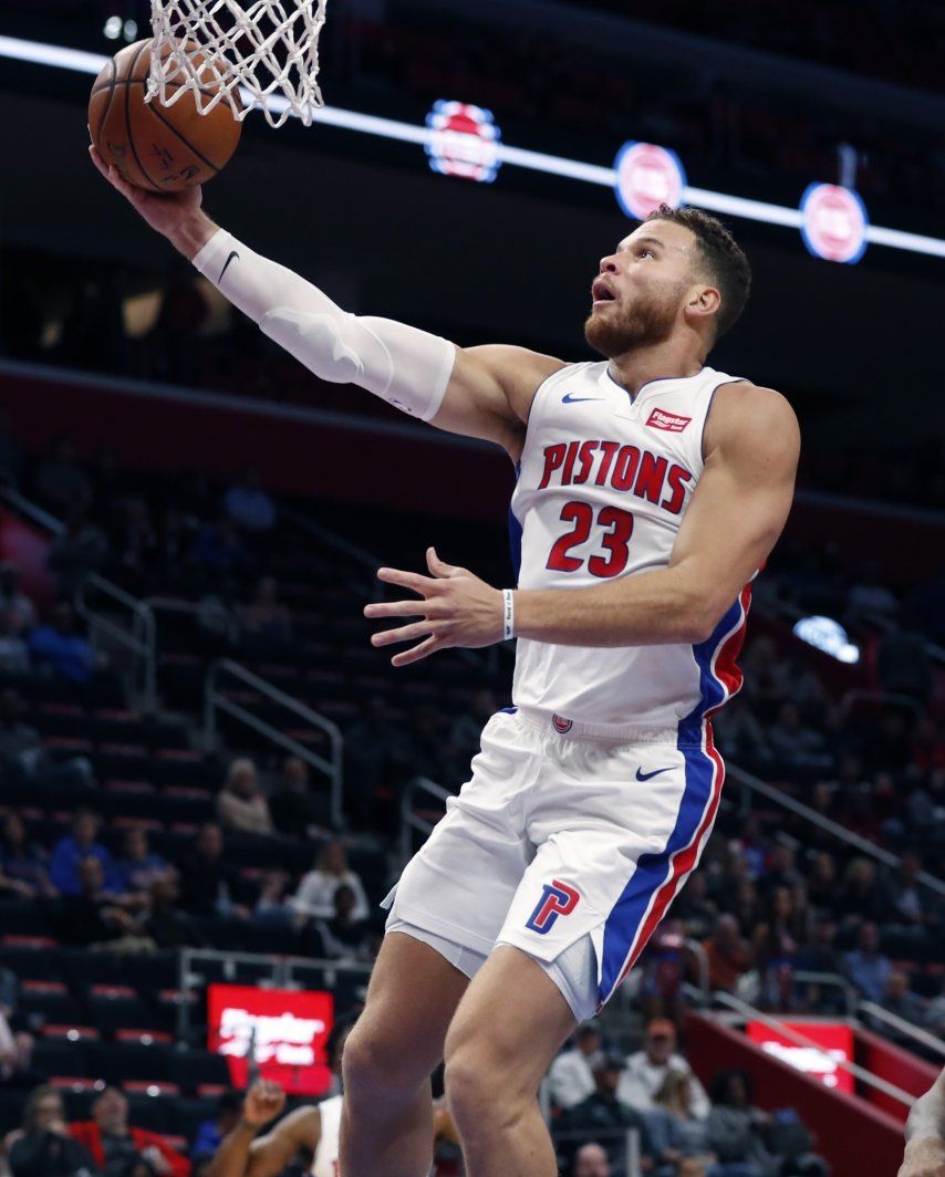 Pistons siguen invictos; Cavs no saben ganar