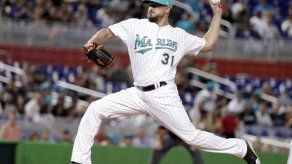 Marlins ganan 4-0 a Padres con Smith en la lomita