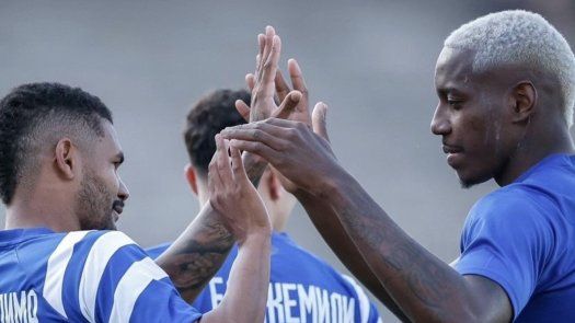 José Córdoba cierra temporada con triunfo y emotivos abrazos con sus compañeros