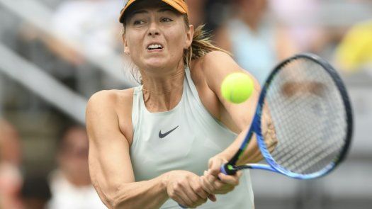 Sharapova y Suárez avanzan en Montreal, Kerber eliminada