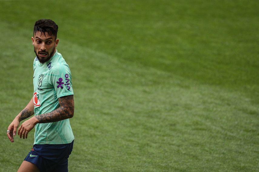 Lateral Alex Telles ficha por el Botafogo de Brasil