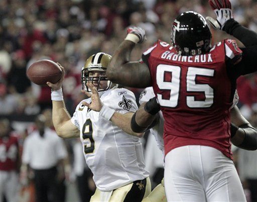 NFL: Saints 17, Falcons 14; Brees sufre dos intercepciones