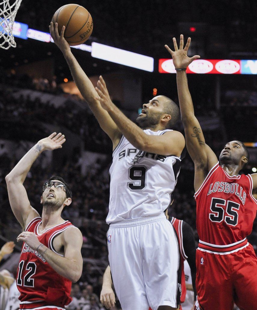 Parker comanda triunfo de Spurs sobre Bulls