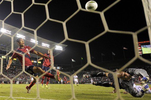Costa Rica derrota 1-0 a EEUU en partido amistoso