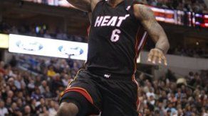 James agradece a aficionados de Cleveland en regreso a la ciudad