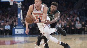 Knicks repiten con el equipo más rico de la NBA