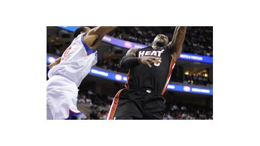 NBA: Heat 97, 76ers 87; 1er triunfo del Miami multiestelar