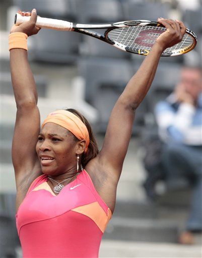 Serena Williams avanza a semifinales en Abierto de Italia