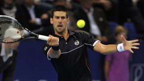 Djokovic avanza a semifinales en Basilea