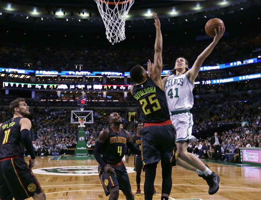 Isaiah Thomas anota 23 y Celtics derrotan a Hawks