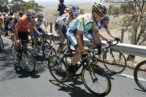 Armstrong dice que su regreso marcha bien