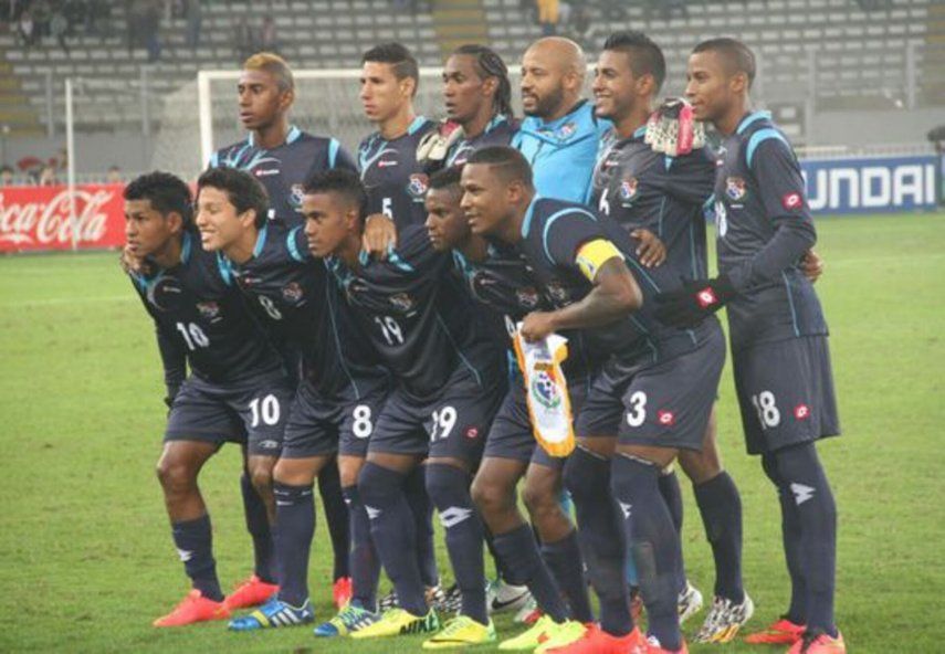 La selección de Panamá se enfrenta a Perú en amistoso.
