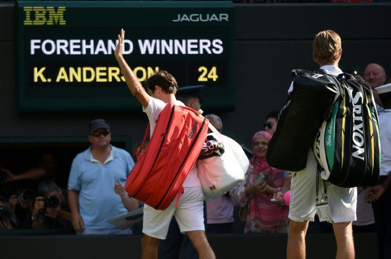 Federer se baja del torneo de Toronto