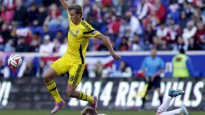 Con 2 goles de Schoenfeld