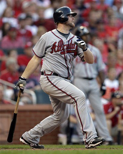 MLB: Bravos 7, Cardenales 6; decide McCann con doblete