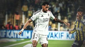 Michael Amir Murillo y el Besiktas perdieron ante el Trabzonspor