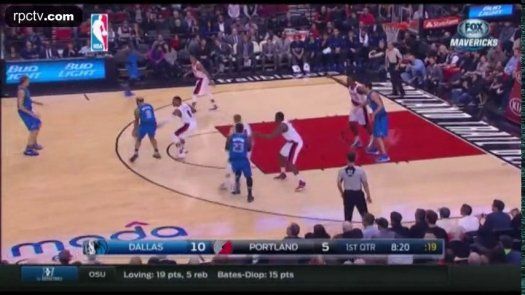 Mavericks ganan a Trail Blazers en el regreso de Matthews