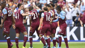 Premier League admite errores arbitrales
