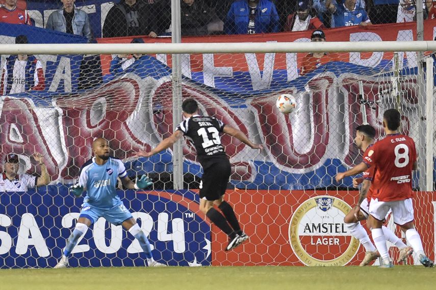Copa Libertadores: Luis Mejía fue titular en empate de Nacional ante Sao Paulo