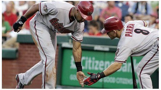 MLB: Diamondbacks 3, Filis 2; Overbay define con doblete