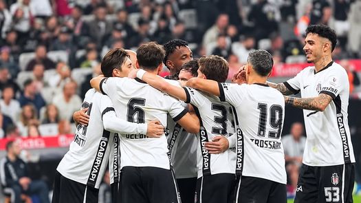 El Besiktas de Amir Murillo gana y se pone a un punto del Galatasaray