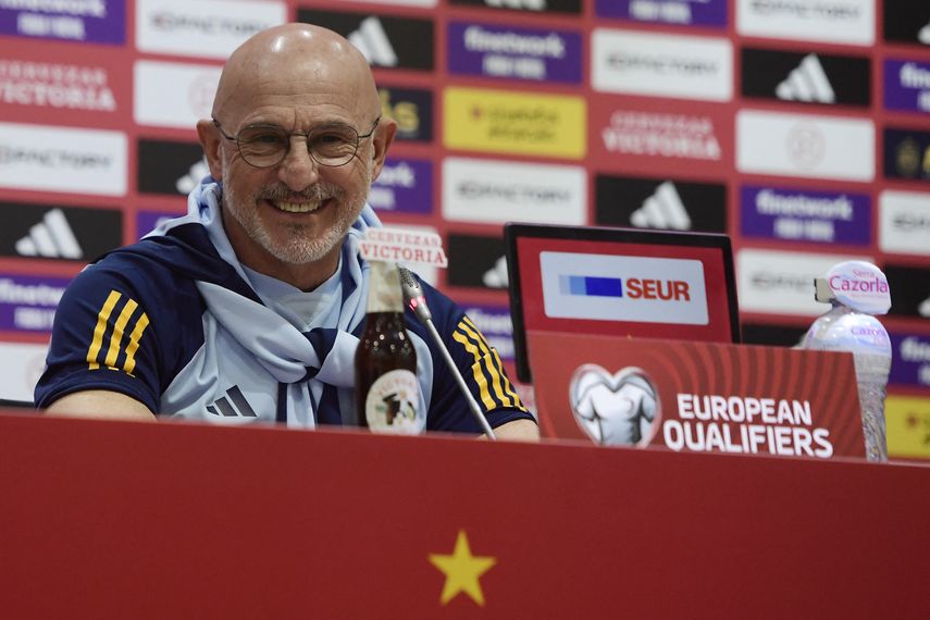 Luis de la Fuente: La idea es jugar con balón y atacar