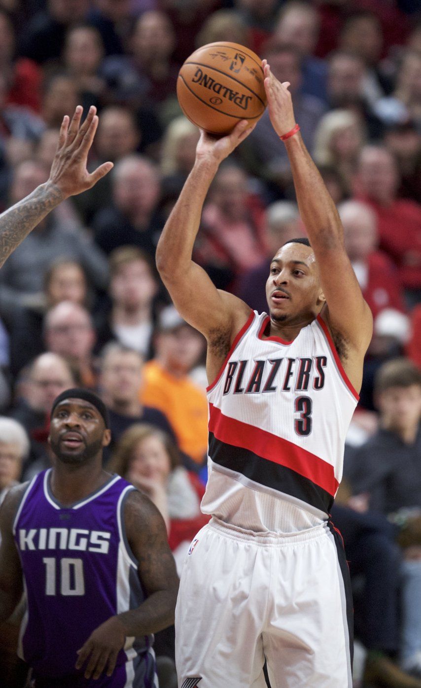 Blazers se imponen a los Kings 102-89