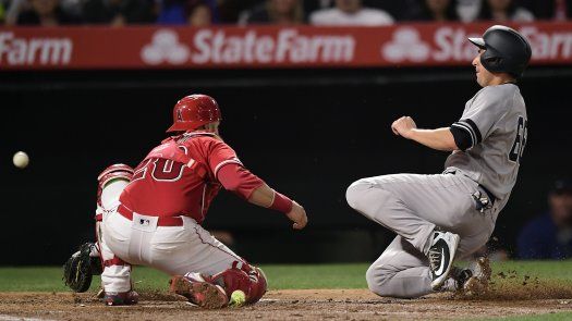 Voit guía a Yanquis en triunfo ante Angelinos con 2 jonrones