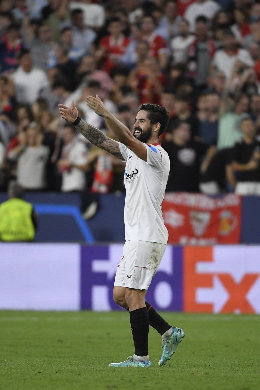 Sevilla mantiene viva las posibilidades