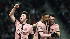Ligue 1: PSG golea en Saint-Etienne en su búsqueda del campeonato