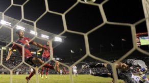Costa Rica derrota 1-0 a EEUU en partido amistoso