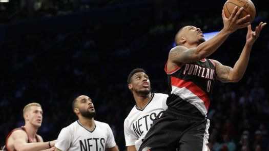 Blazers liga tercer triunfo gracias a 33 puntos de Lillard
